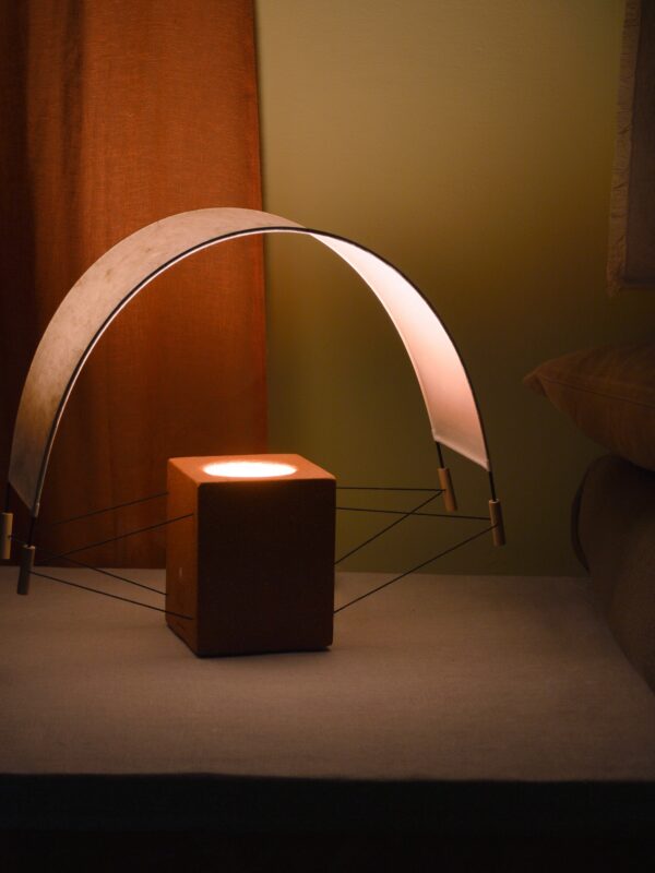 écla, design, art, luminaire, maison cédrat, brique, papier, lampe de chevet, artisanat