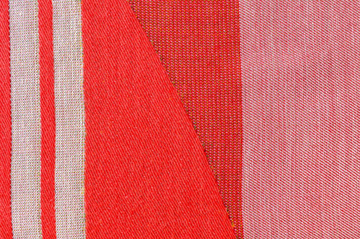 Collection alcôve, plaid, tissage jacquard, jarilux, étreinte, laine, MC-ETR-10'design, dessin, graphisme, couleurs, maille, matière, tissage